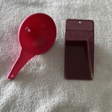 Tupperware  Large Funnel Kiss Shaped Pink & Sheer Flat Scoop New picture