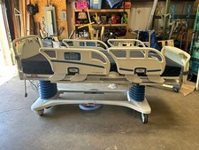 Stryker 3002 S3 Fully Electric 500 lbs Hospital Bed w/ End Cap Controls, Scale picture
