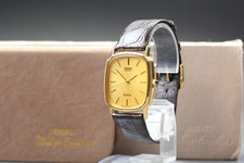 Vintage 1982 [Near MINT w/Case]  SEIKO Dolce 6030-5550 Gold Dial Quartz Men's picture