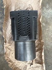 Deutz F3L912 Cylinder Standard Bore Genuine Deutz OEM Part 4211001 picture