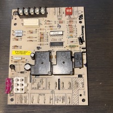 Honeywell ST9120C 4057 Furnace Control Board HQ1011927HW used Working picture
