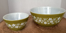 Vtg Pyrex 2pc Green & White Floral Spring Blossom Daisy Mixing Bowl Set**401/403 picture