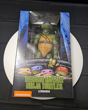 NECA Teenage Mutant Ninja Turtles Leonardo Action Figure Nickelodeon Boxed picture