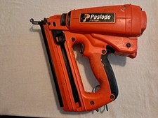 PASLODE IM250A CORDLESS 16 GAUGE ANGLED FINISHING NAILER - 900600 picture