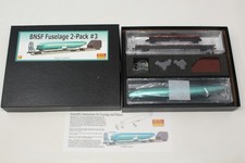 N Scale Micro-Trains 93301563 BNSF Fuselage 2-Pack Flat Cars #3 picture