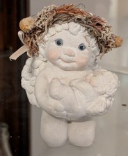 Vintage 1994 Lisi Signed Angel Figurine with Baby (PET037) picture