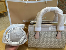 Michael Kors Marilyn Small Signature Satchel w/ Detachable Strap Beige/Pink picture