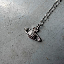 Vivienne Westwood Silver Tone Saturn Pavé Rhinestone Pendant Cable Necklace picture