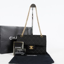 CHANEL Classic Flap 25 Matelasse Black Chain Shoulder Bag Used 08E0118920030 picture
