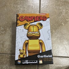 Medicom Toy Garfield Bearbrick 400% + 100% Set (Gold Chrome Version) picture