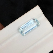4.69 CT Natural cut Aquamarine emerald shaped loose gemstone from Pakistan picture