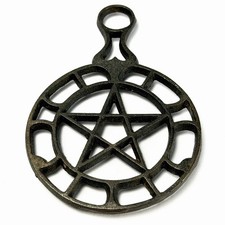 Vintage Griswold No. 1740 Cast Iron Trivet Star Pentagram Heart Handle Antique picture