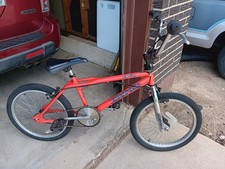 VTG RARE Dyno Zone GT BMX Bike Rare Color Complete Bike picture