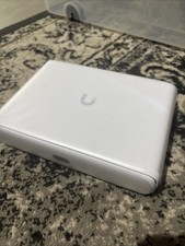 Ubiquiti UniFi Cloud Gateway Ultra UCG-Ultra 2.5GbE Router Gateway picture
