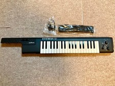 YAMAHA SHS-500 Portable Shoulder Electronic Keyboard picture