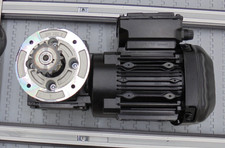 Sew Eurodrive WF20 DRS71S4 Gear Motor 1710/53 RPM 230/460V 0.25HP 60HZ 0.88/0.44 picture