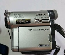 Sony Handycam DCR-TRV33 Mini DV Camcorder - Bundle Tested picture