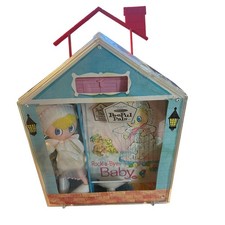 Vintage 1967 Whitman PeePul Pals Rock-a-Bye Baby Doll & Book House Case Set picture