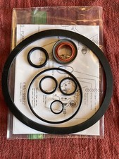 FORD 601,800,801,900,901,2000,4000 TRACTOR EATON POWER STEERING PUMP SEAL KIT picture