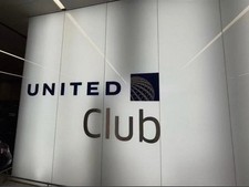 👫Two(2) 👫One‑Time United Club Lounge Pass 🛫Electronic Delivery 🛫 picture