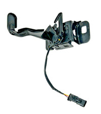 84690970 New OEM GM Primary & Secondary Hood Latch 2019-2022 Chevrolet Colorado picture