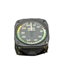 United Instruments Airspeed Indicator Gauge 0-260 Knots PN8130 Code B.311 #79369 picture