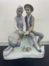 Rare Retired Zaphir (by Lladró) Porcelain Figurine Couple by the Campfire 10.5