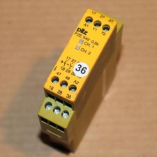 One Pilz PNOZ X4V  SAFETY RELAY 774580 783123 picture