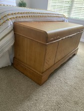 Vintage Roos Cedar Hope Chest Waterfall Art Deco Sealtite Forest Park IL w/ Key picture