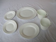 Vintage Aynsley White 1- 8.25