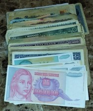 MIXED LOT 10 DIFFERENT WORLD PAPER MONEY BANKNOTES CURRENCY FOREIGN CIR & UNC picture