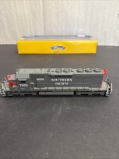Athearn HO ATH87223 Southern Pacific SD40R 7373 LED picture