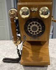 Thomas Crosley Museum Series Limited Edition Wood Wall Telephone Vintage Style picture