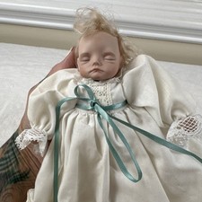 Vintage 1991 Joyce Wolf Sleeping Mini Baby Doll 7 inch Blond White Lace Gown picture