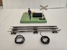 Lionel Trains Operating Watchman No. 1047 With Insulated track section Postwar picture