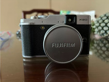 Fuji FUJIFILM X Series X20 12.0MP 4x Optical Zoom Digital Camera F2.0-2.8 Lens picture