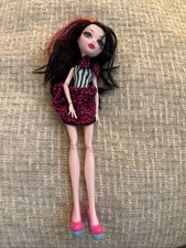 2008 Mattel Monster High Scarnival Draculaura Doll with original outfit picture